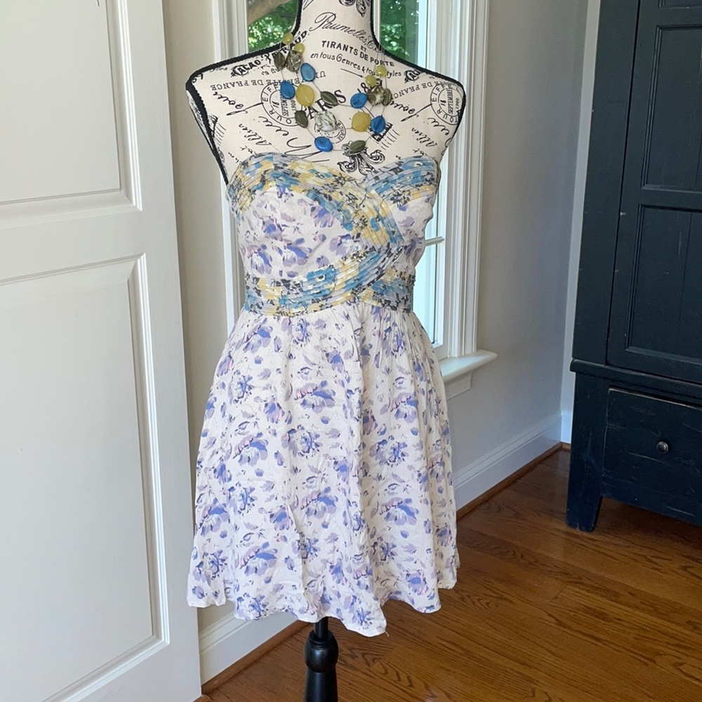 Urban Outfitters Kimchi Blue Strapless Dress - Picture 1 of 8